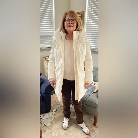 Aritzia Wilfred cocoon parka white warm with goose down M - Picture 8 of 8